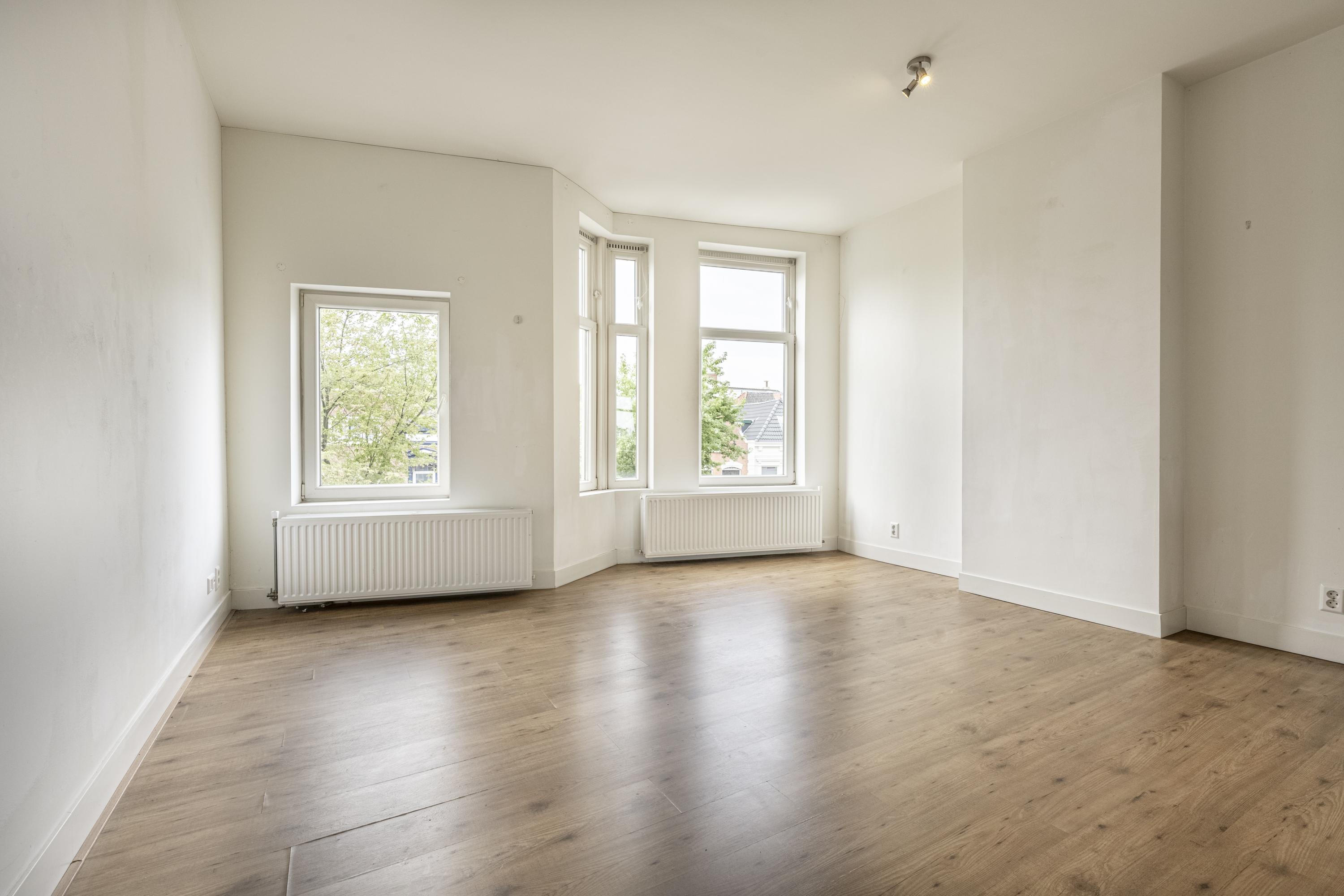 Appartement te koop: Oudedijk 143A-02, Rotterdam