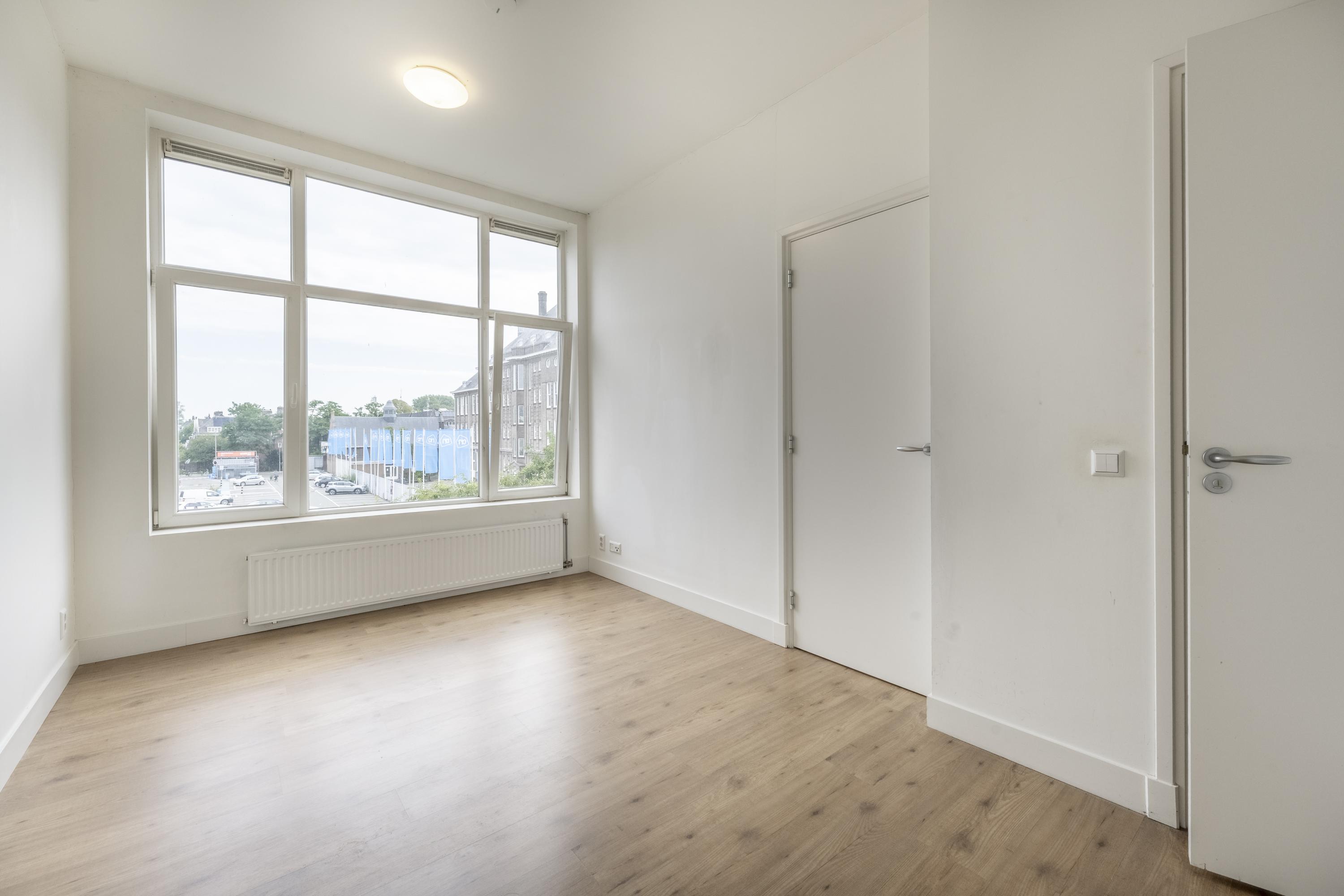 Appartement te koop: Oudedijk 143A-02, Rotterdam