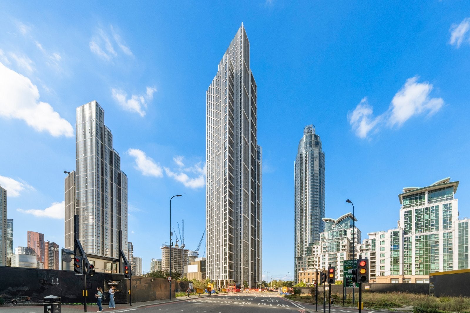 Flat Nine Elms Lane in Greater London