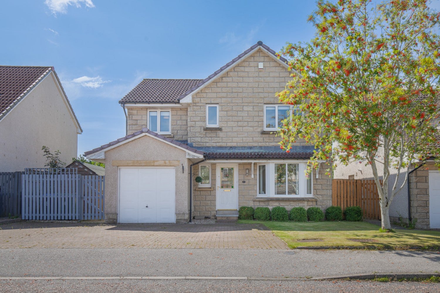 House Carnie Place in Westhill