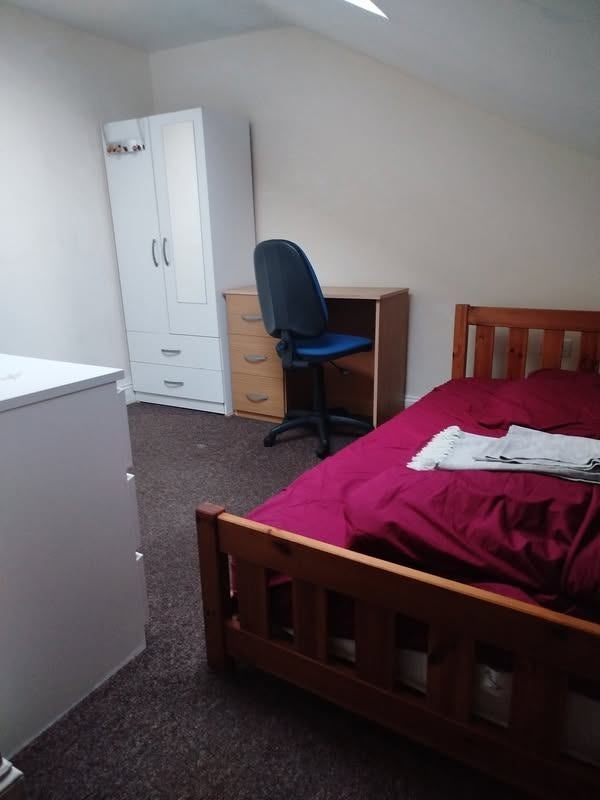 Room Cranmer Road in Greater London
