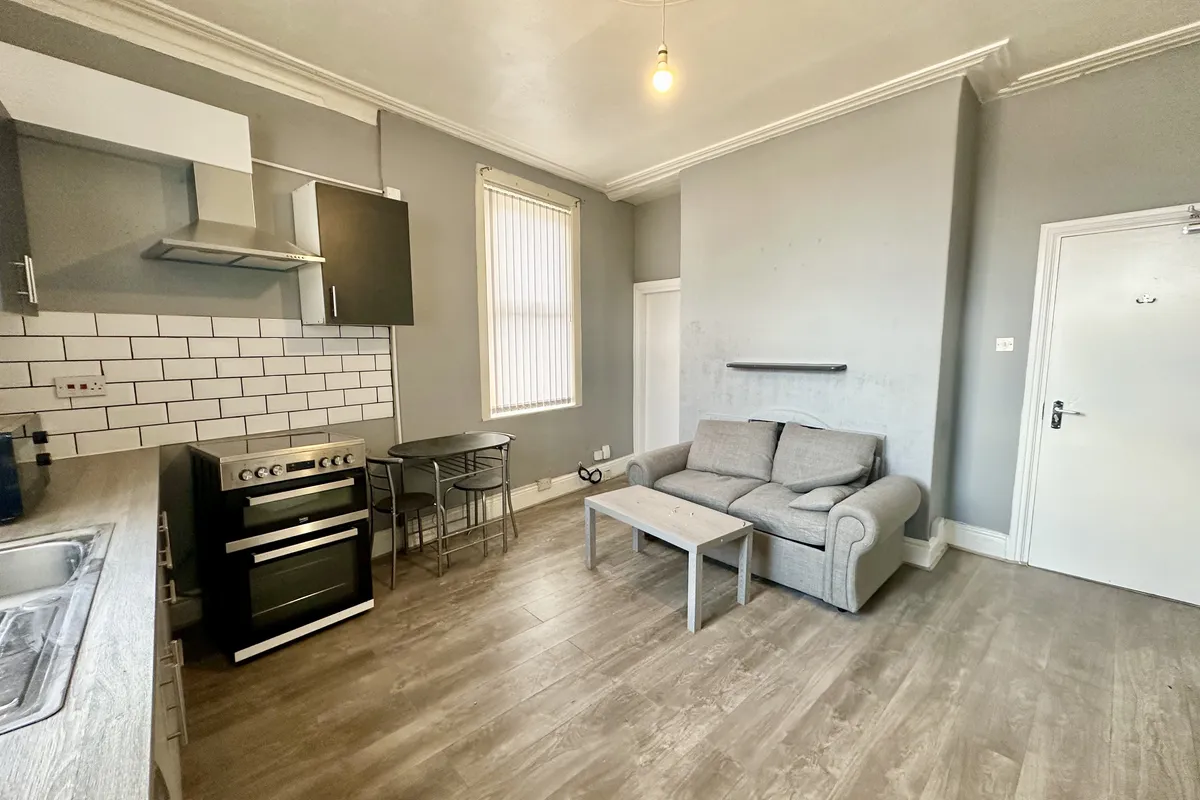 Flat Back Middleton View in Leeds