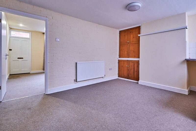 House Eastfield Place in Rugby
