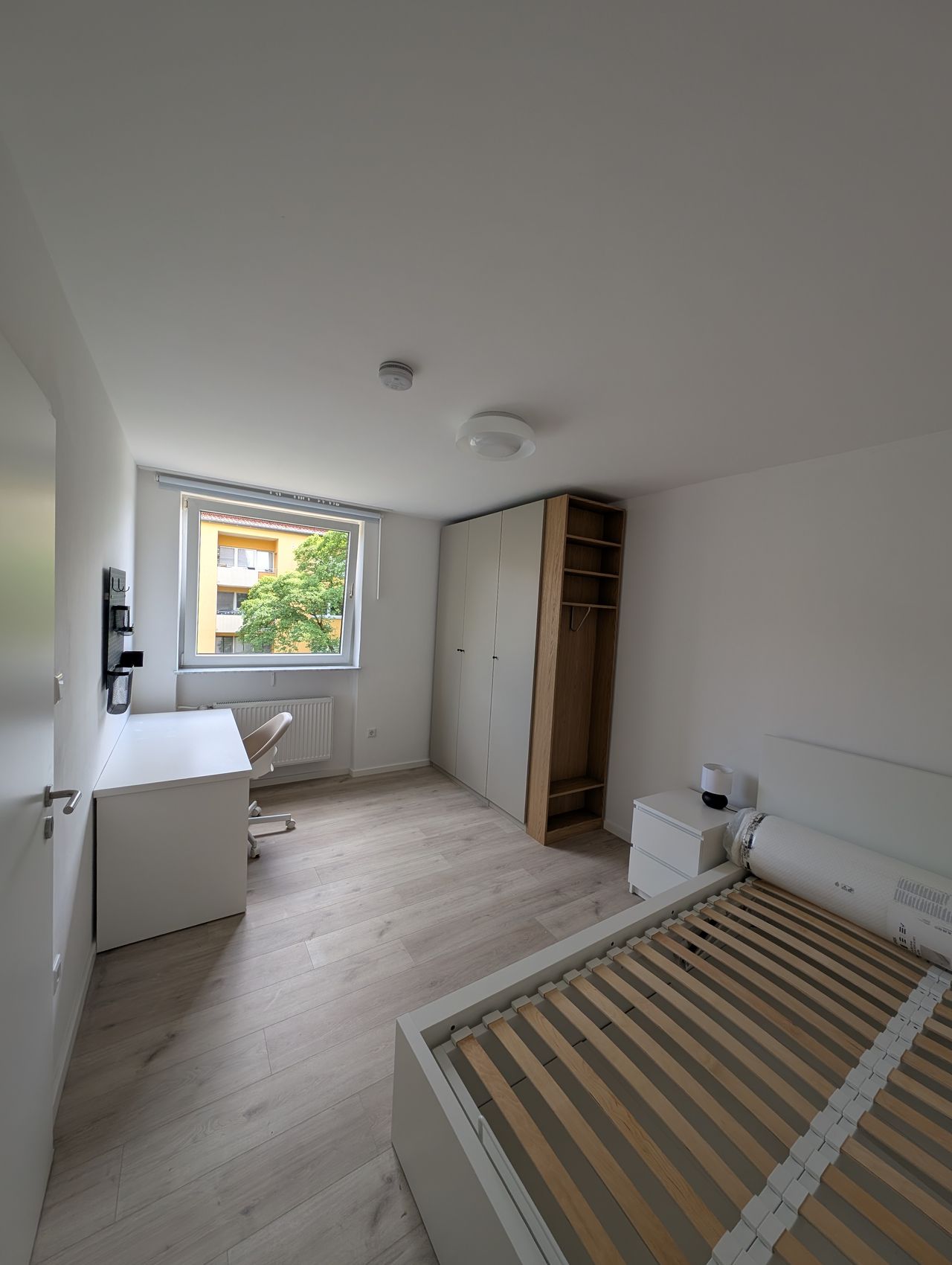 Zimmer Weitlstraße in München