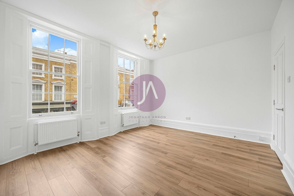 Flat Caledonian Road in Greater London