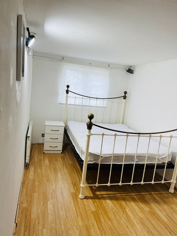 Room Dunstone in Telford