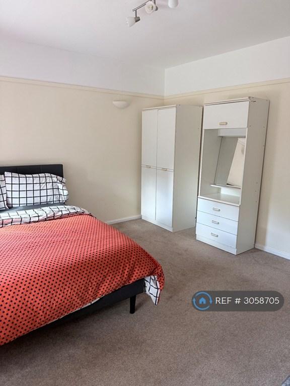 Room Netherhall Way in Cambridge