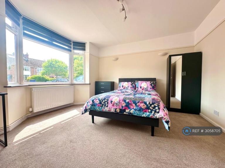 Room Netherhall Way in Cambridge