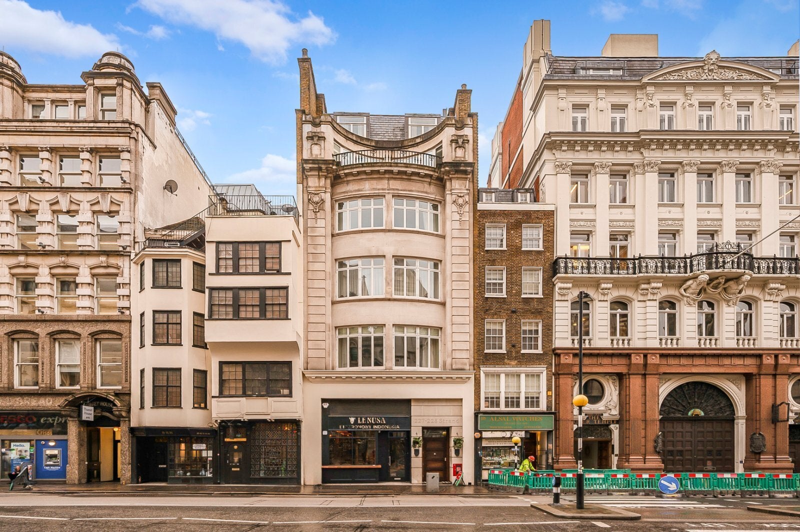 Flat Strand in City of Westminster
