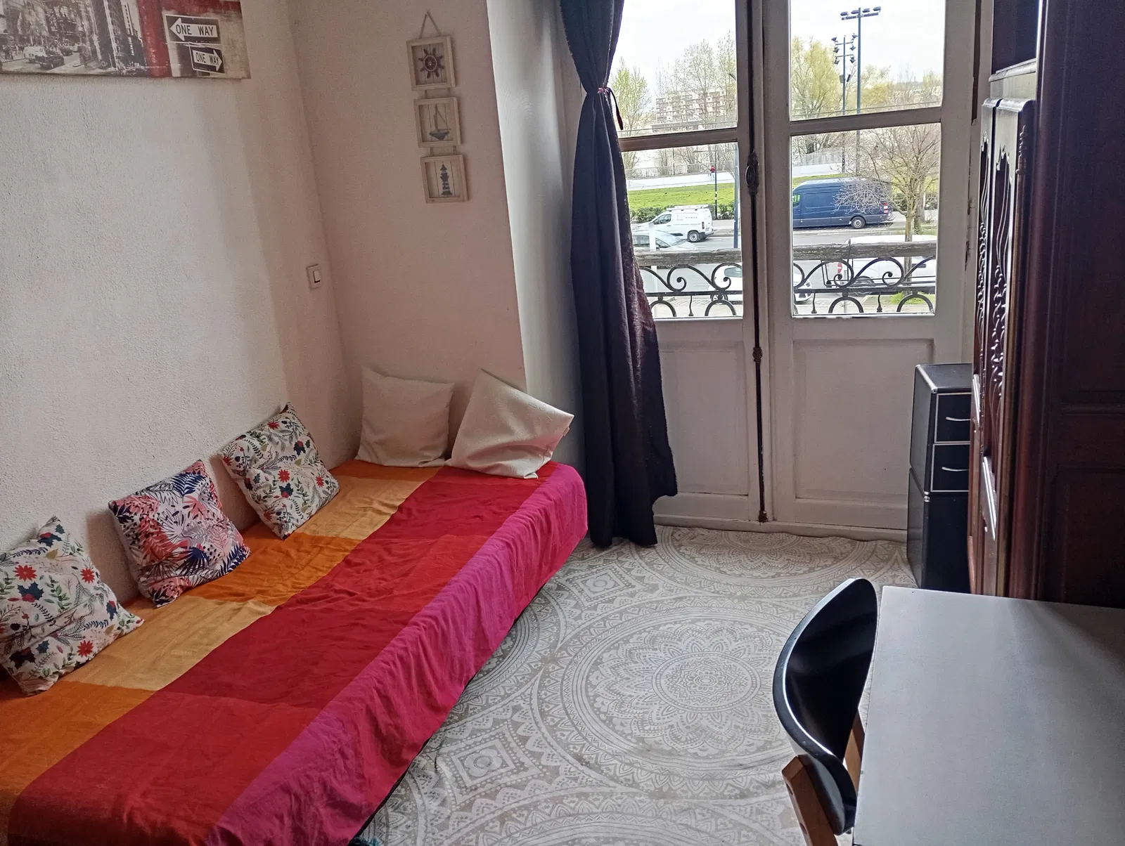 Chambre Rue Robert Caumont à Bordeaux