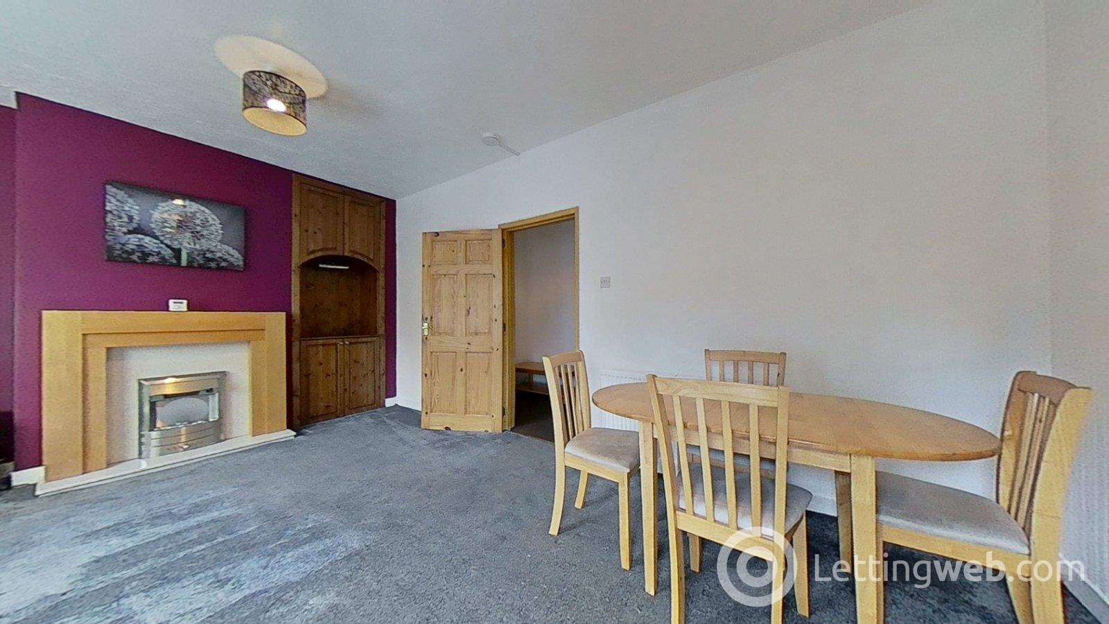 Flat Windhill Crescent in Glasgow