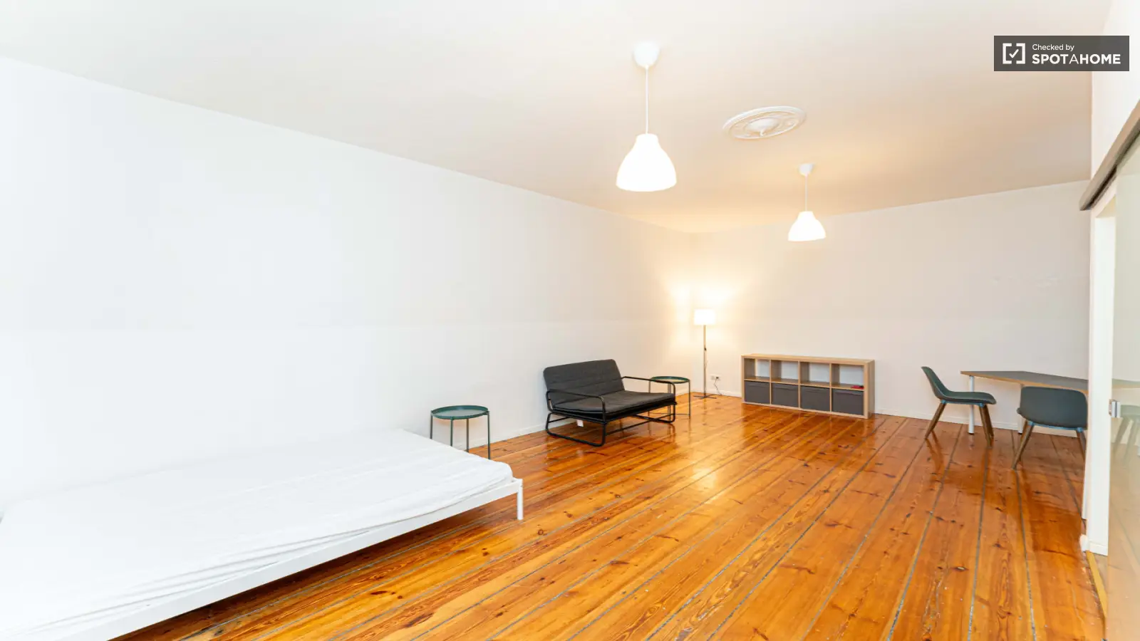 Wohnung Jablonskistraße in Berlin