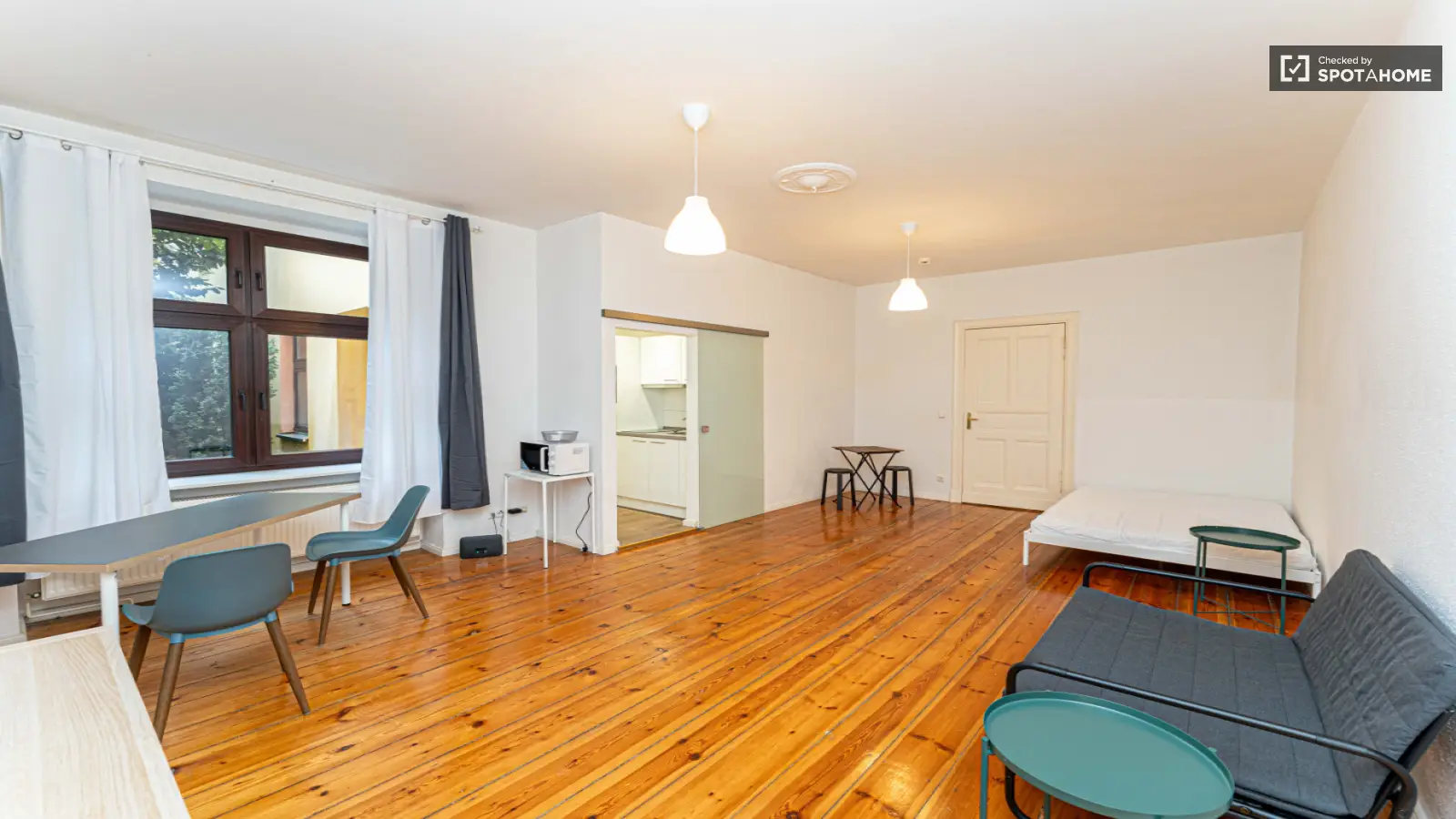Wohnung Jablonskistraße in Berlin