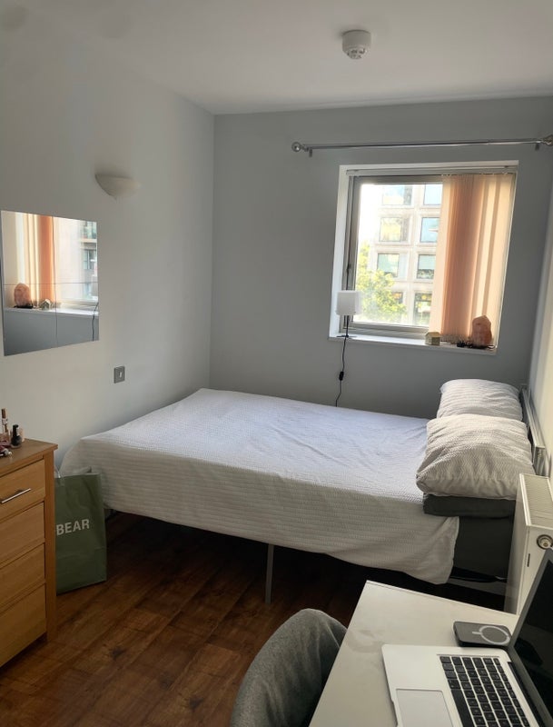 Room John Harrison Way in Greater London