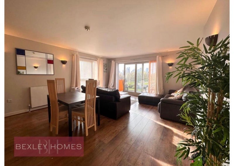 Room John Harrison Way in Greater London