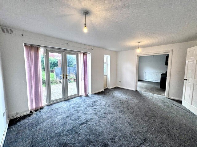 House Peelwood Grove in Atherton