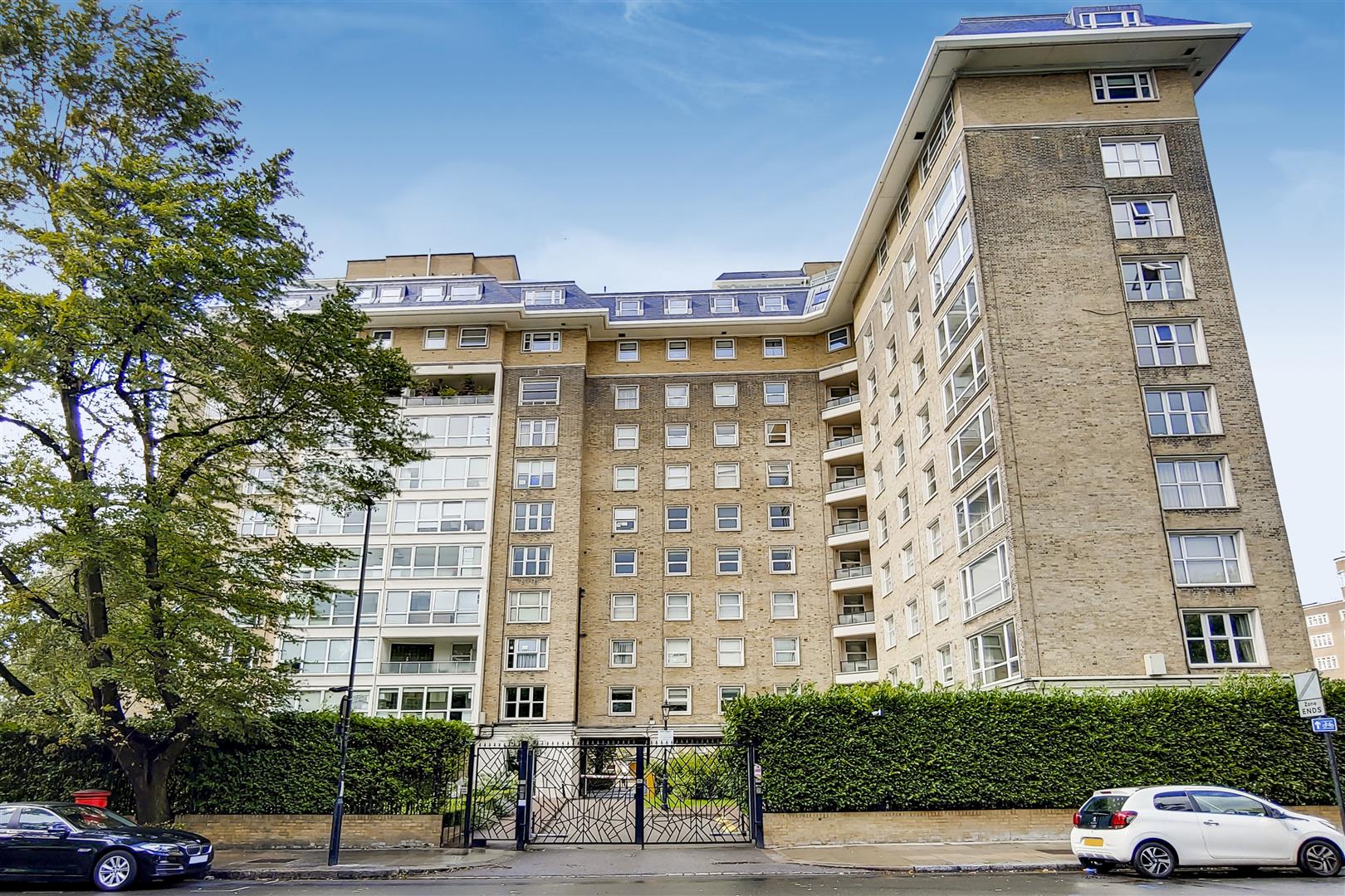 Flat St John's Wood Park in Greater London