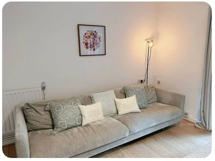 Flat Bemerton Street in Greater London
