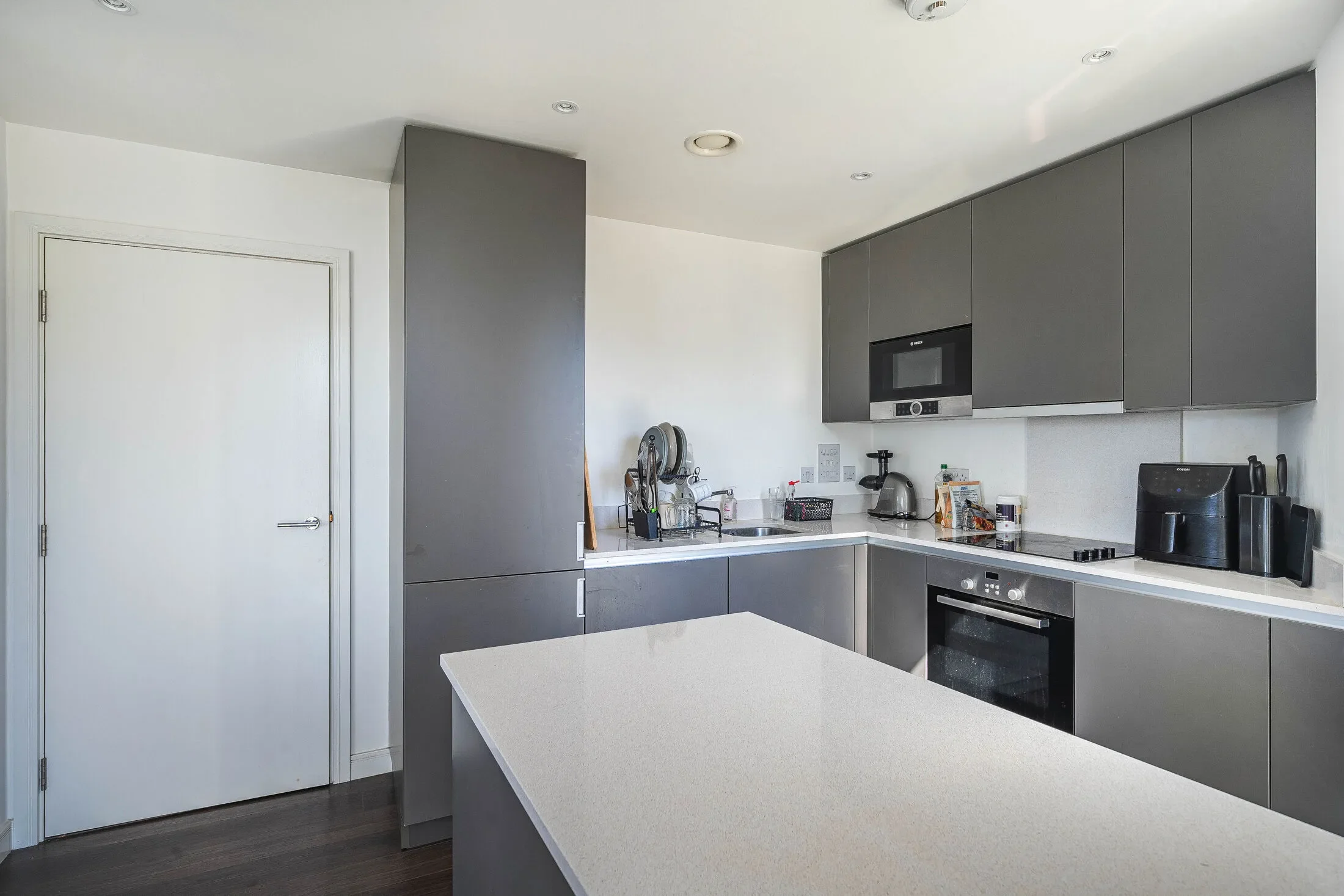 Flat Saffron Square in Greater London