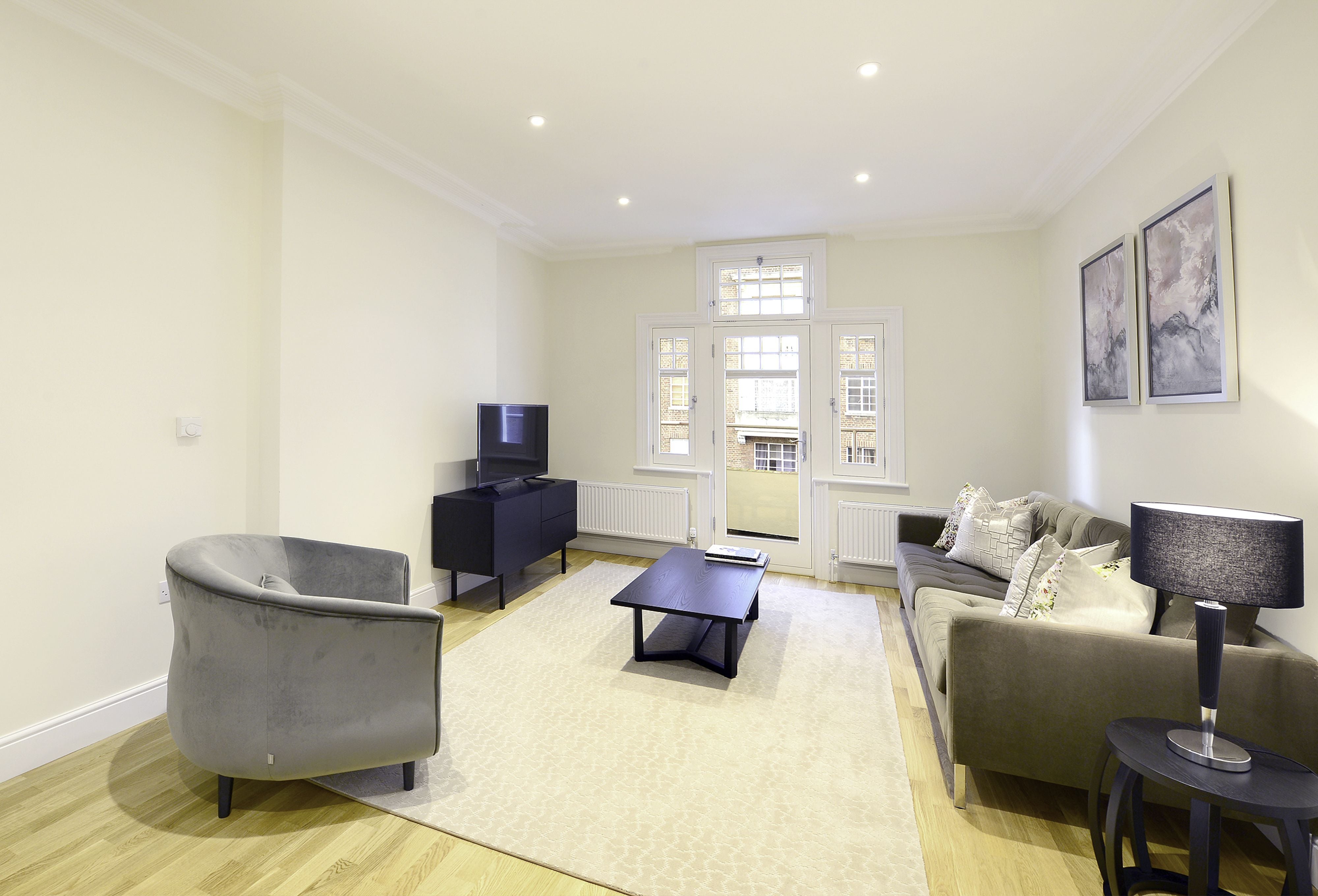 Flat Hamlet Gardens in Greater London