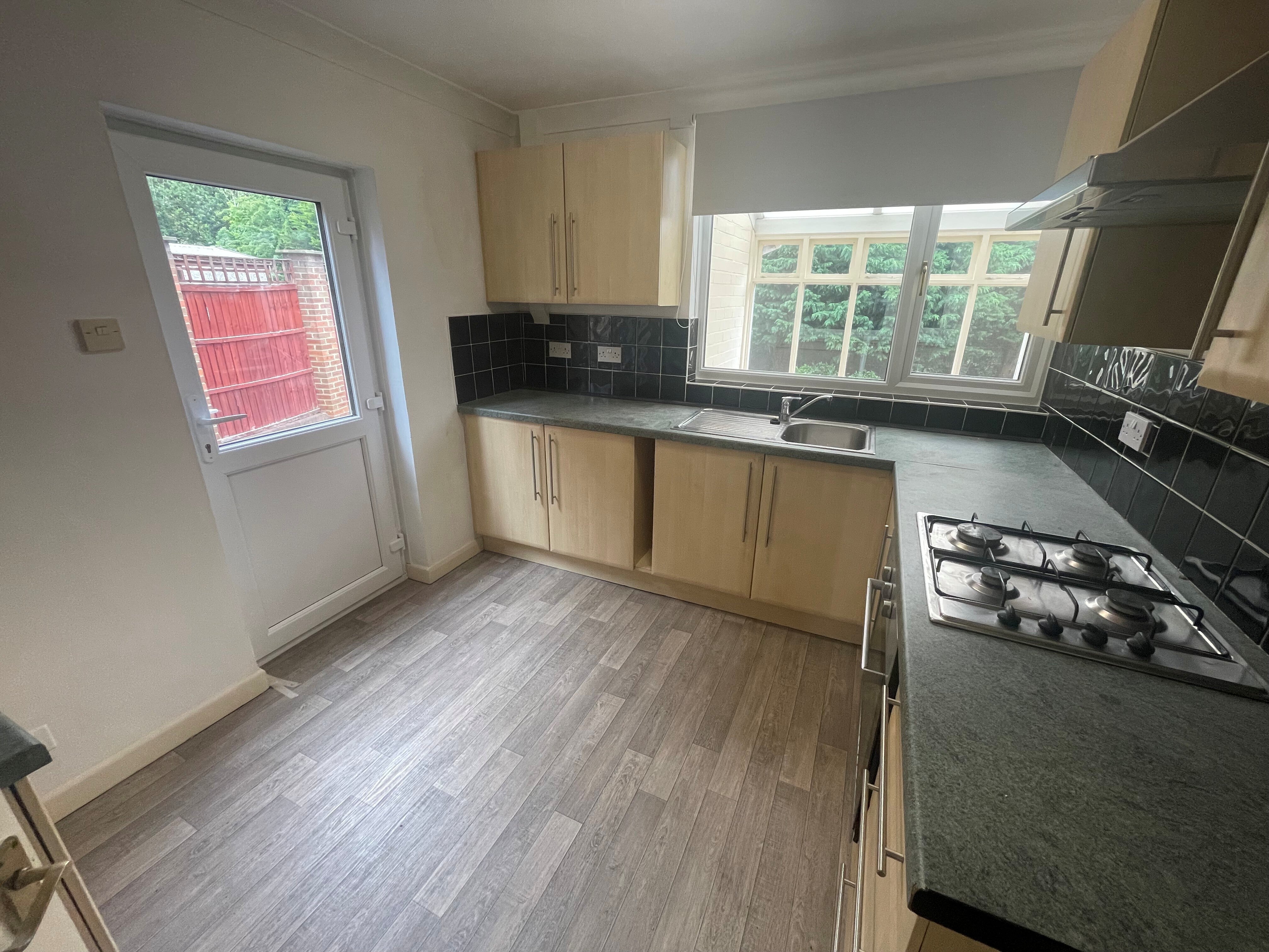House Cedarland Crescent in Broxtowe