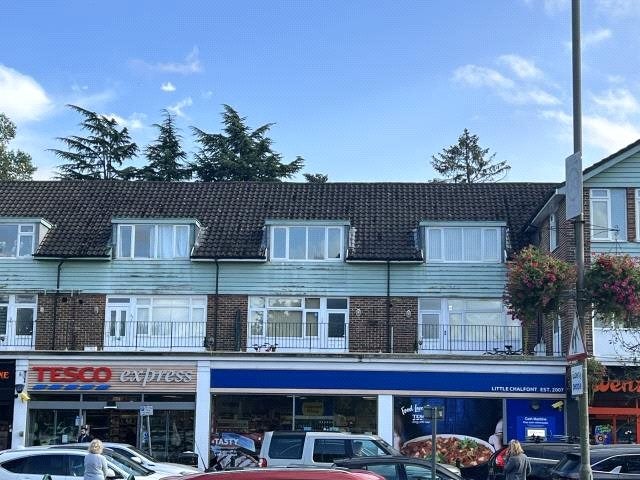 Flat Chenies Parade in Little Chalfont