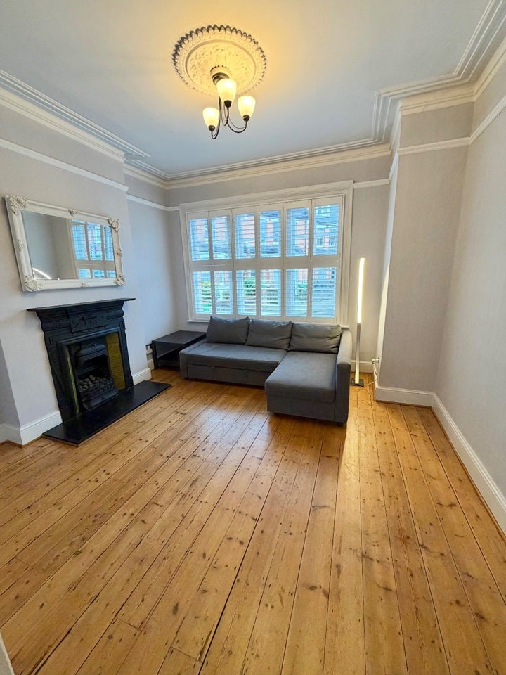 Flat Milton Park in Greater London
