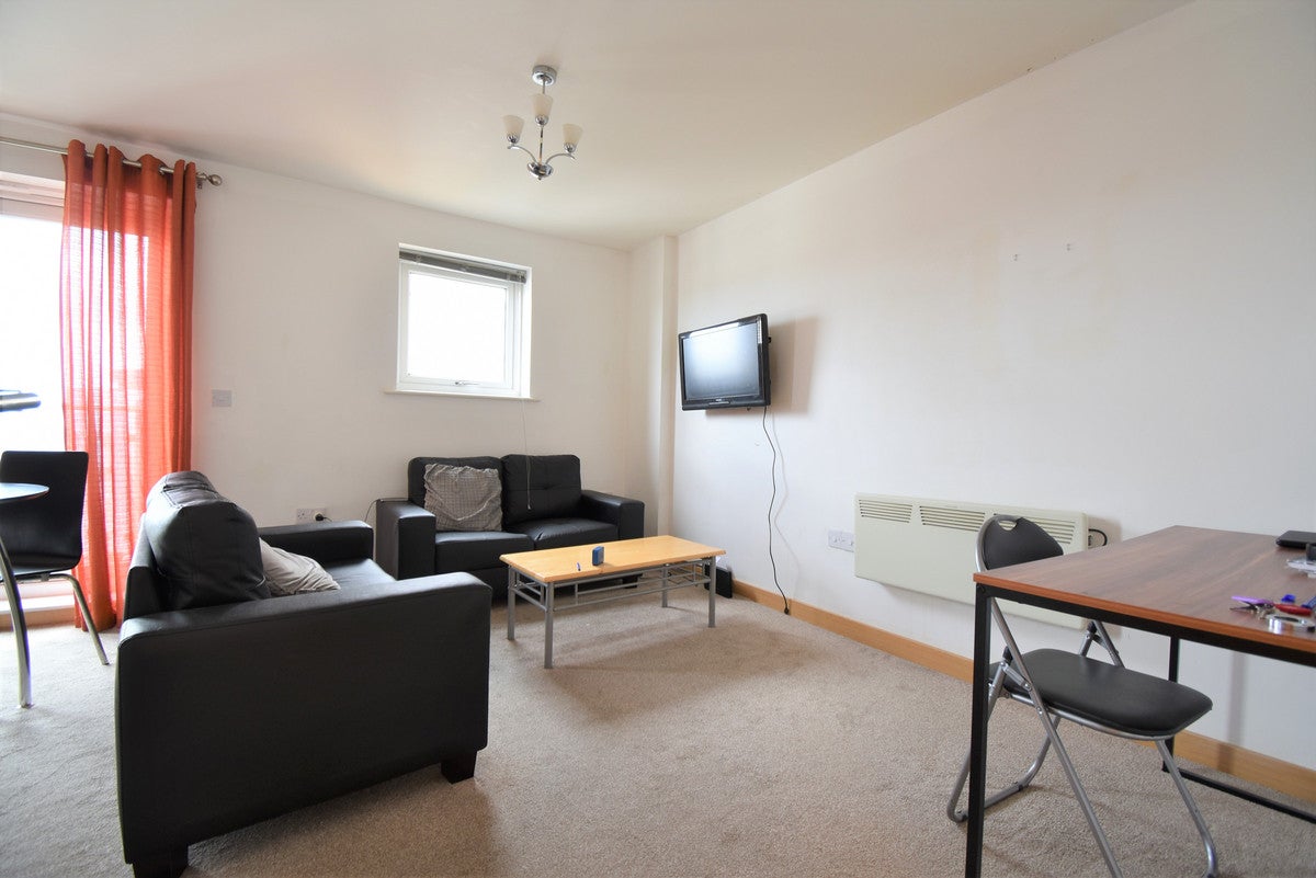 Flat Caelum Drive in Colchester