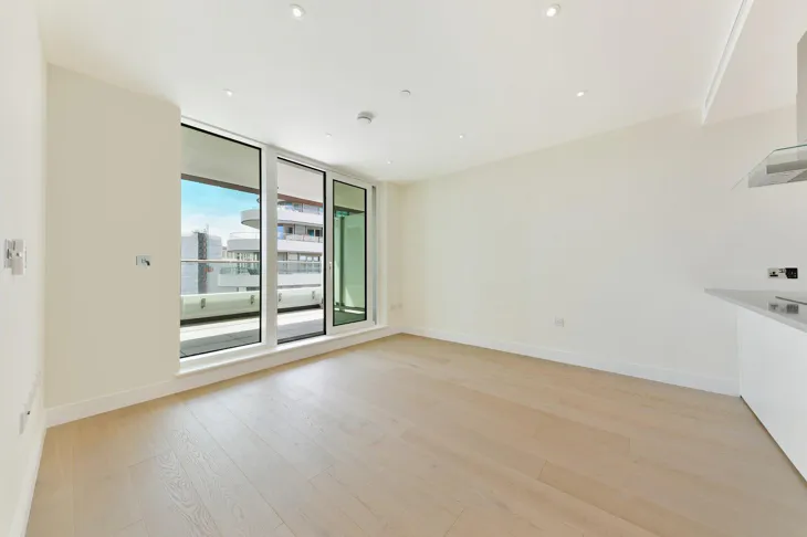 Flat Sopwith Way in Greater London