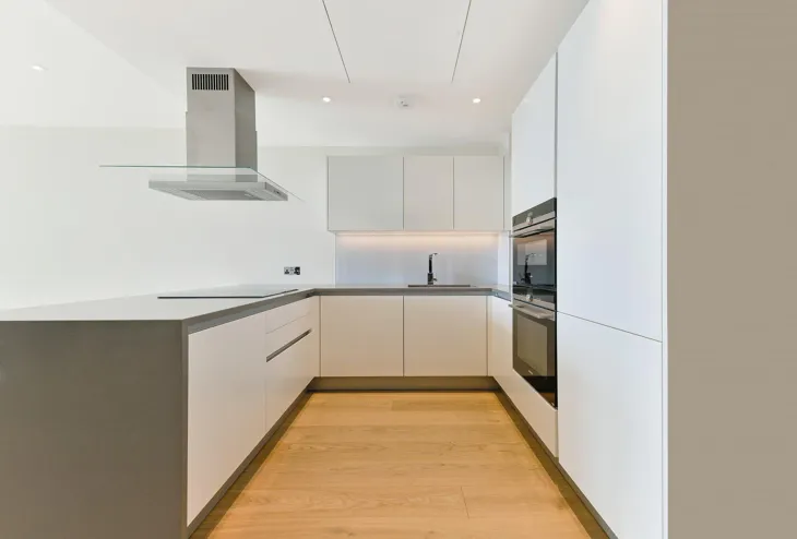 Flat Sopwith Way in Greater London