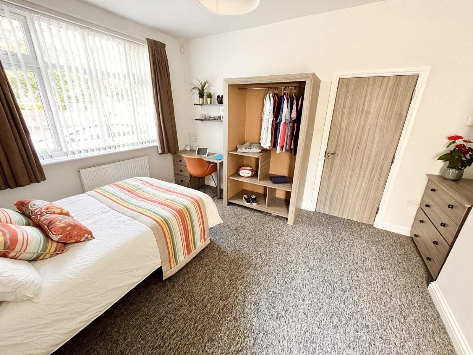 Room Ashby Road in Charnwood
