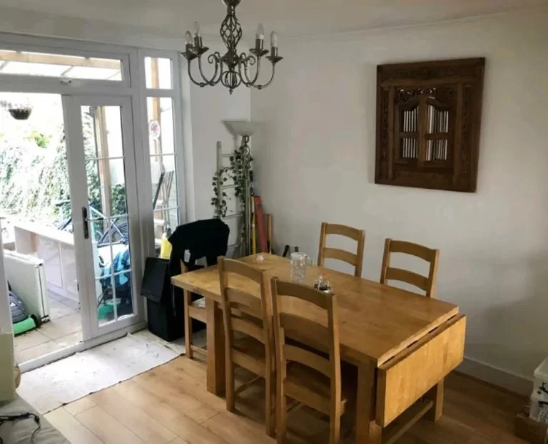 Room Westward Road in Greater London