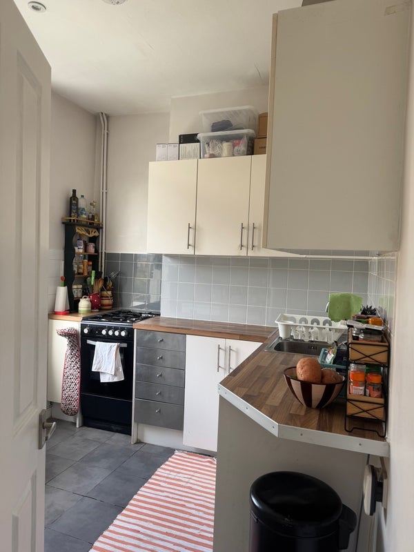 Flat Winston Road in Greater London