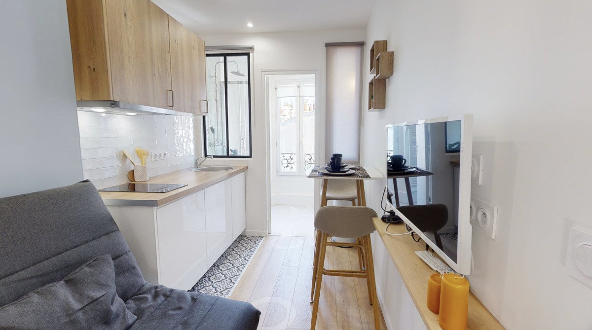 Flat Rue Louis Braille in Paris