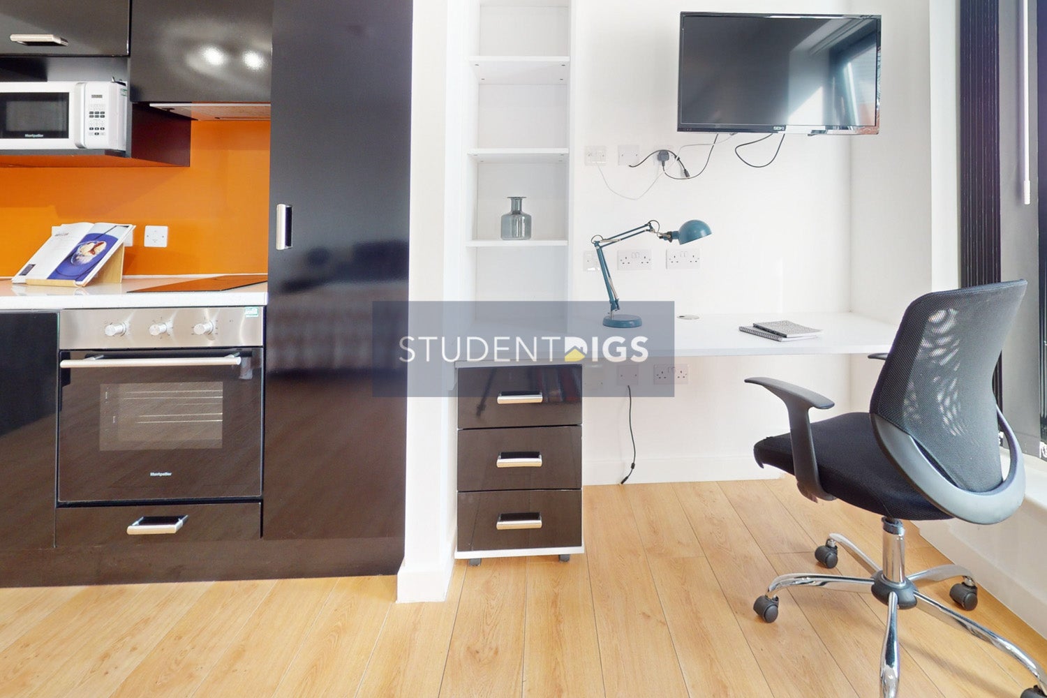 Room Glebe Street in Leicester