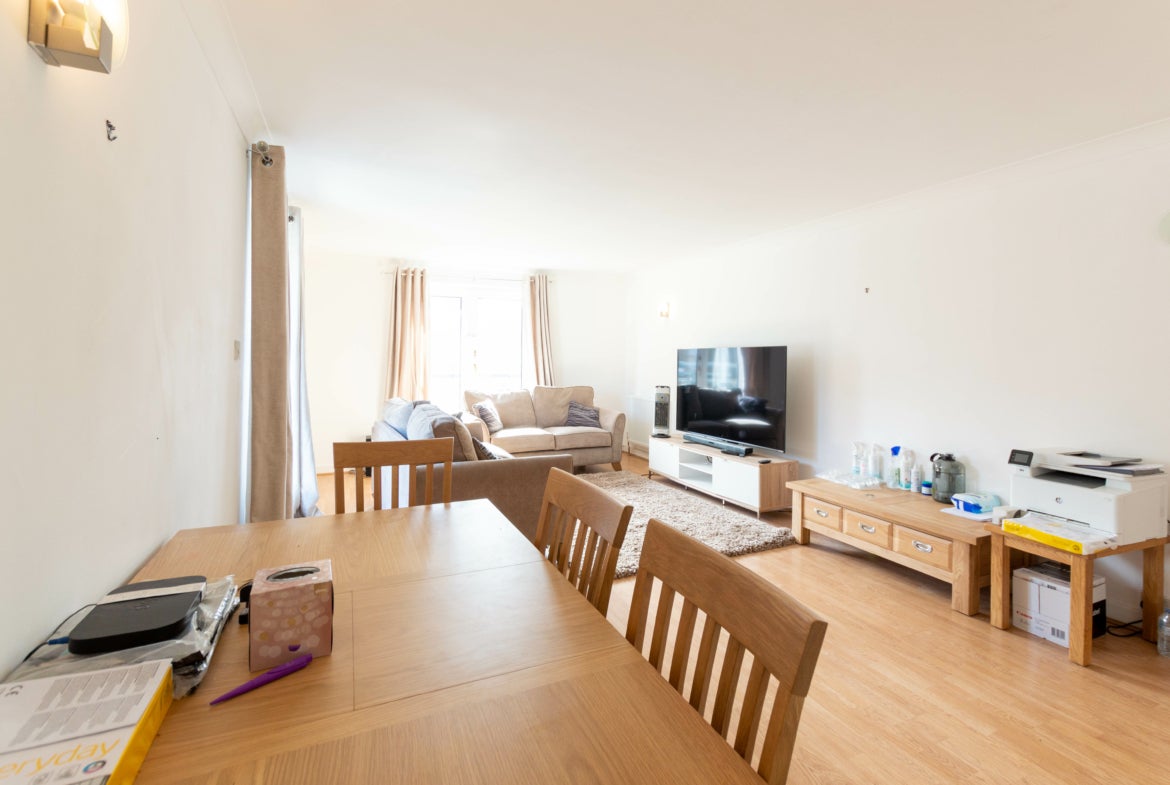 Flat Admiral Walk in City of Westminster
