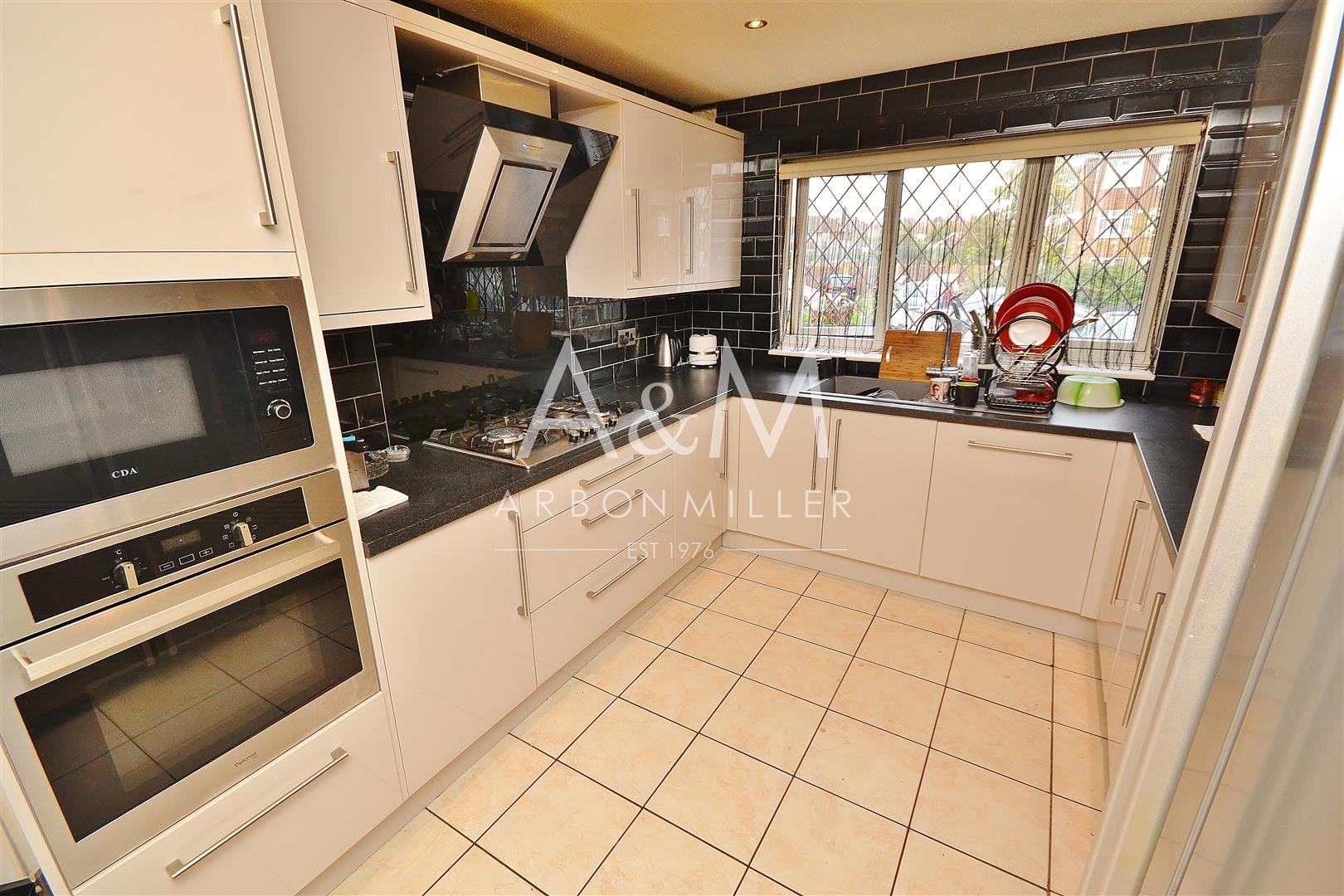 Room Pershore Close in Greater London