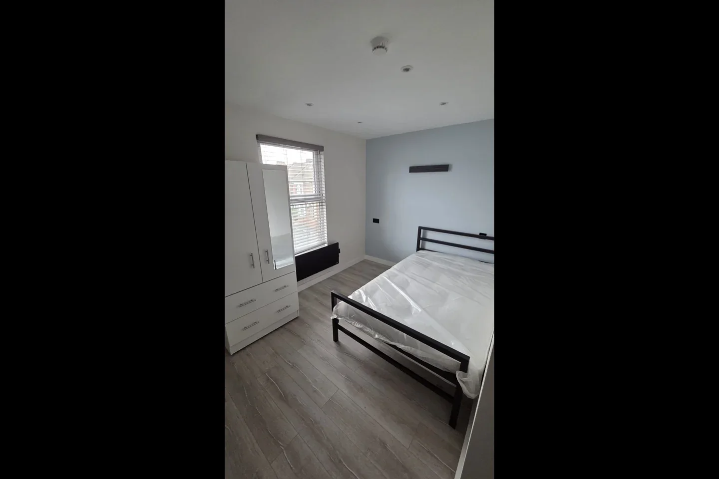 Room Liverpool Road in Watford