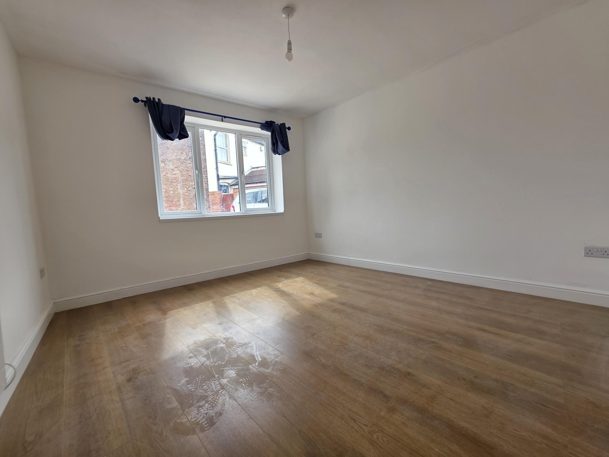 Flat Wellington Road in Wolverhampton