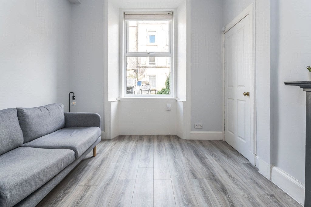 Flat Wardlaw Street in City of Edinburgh