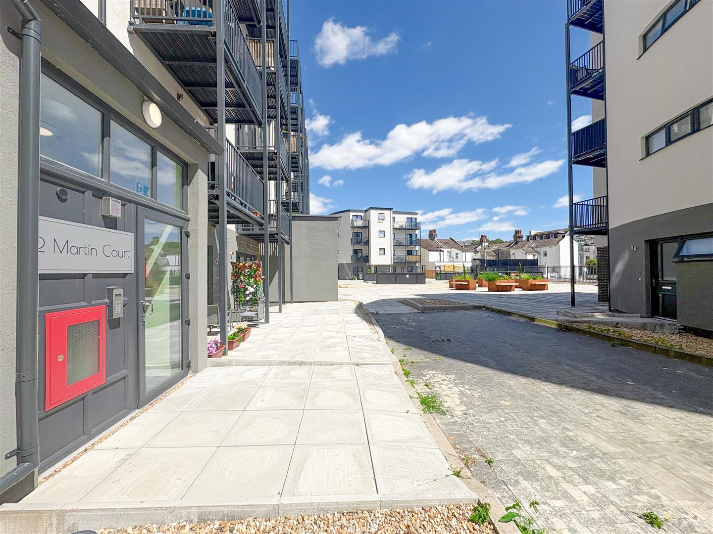 Flat Station Plaza in St Leonards