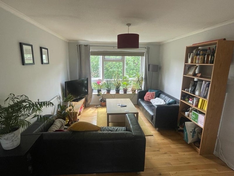 Room Brierly Gardens in Greater London
