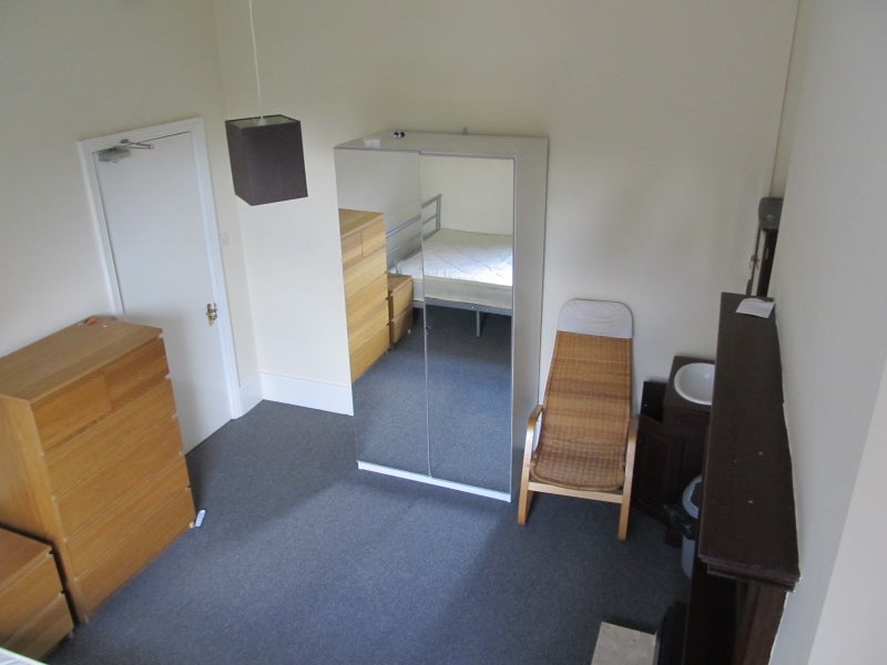 Room Henry Road in Rushcliffe
