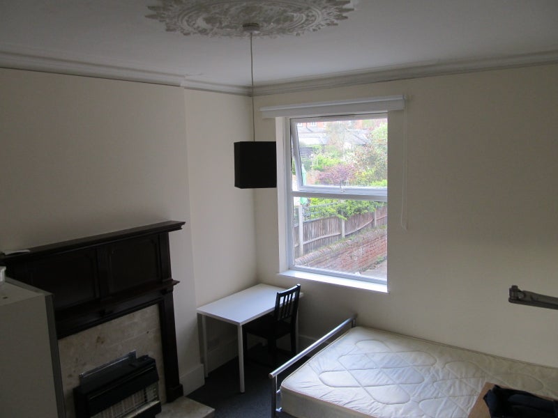 Room Henry Road in Rushcliffe
