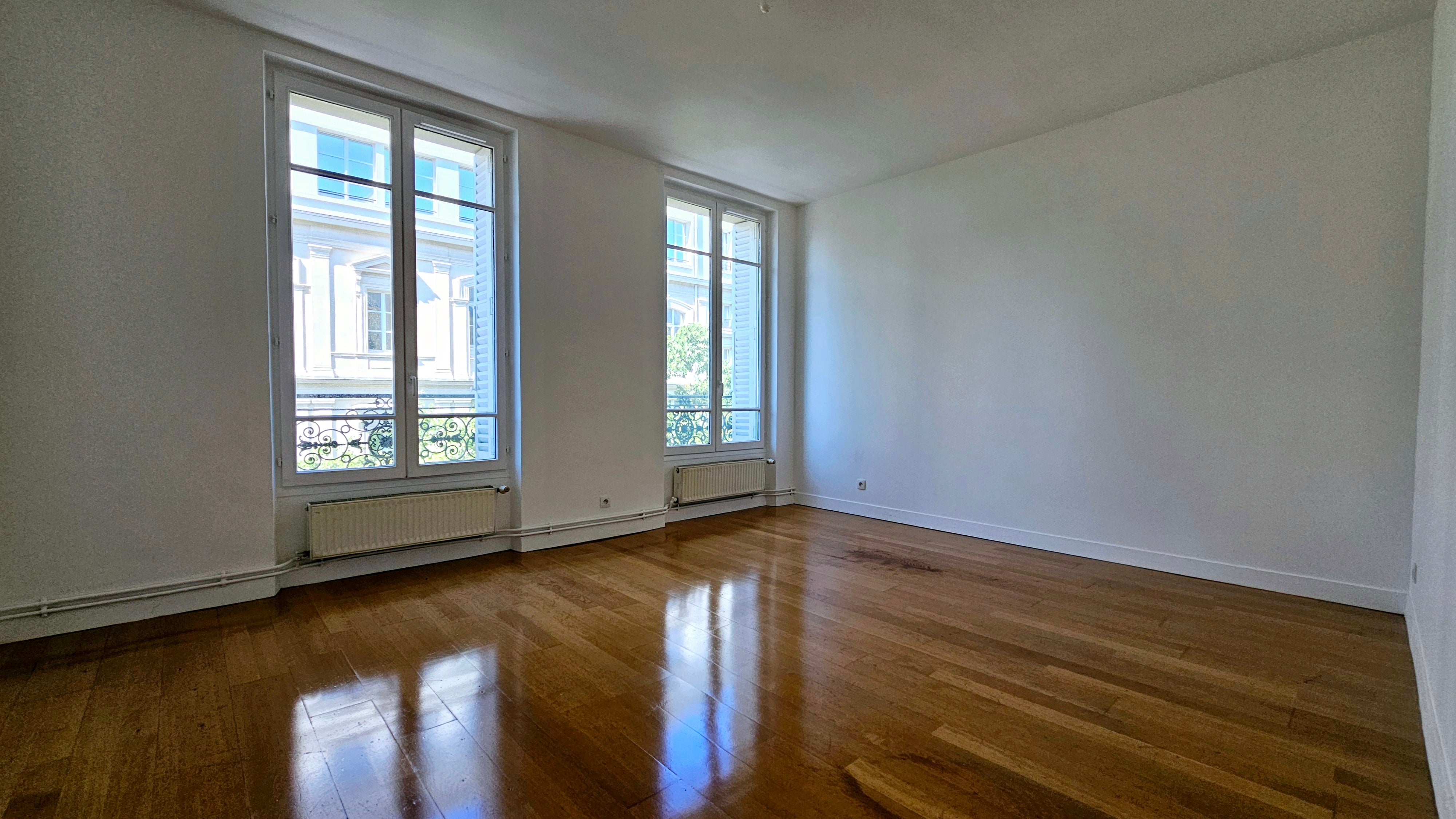 Flat Rue de Turbigo in Paris
