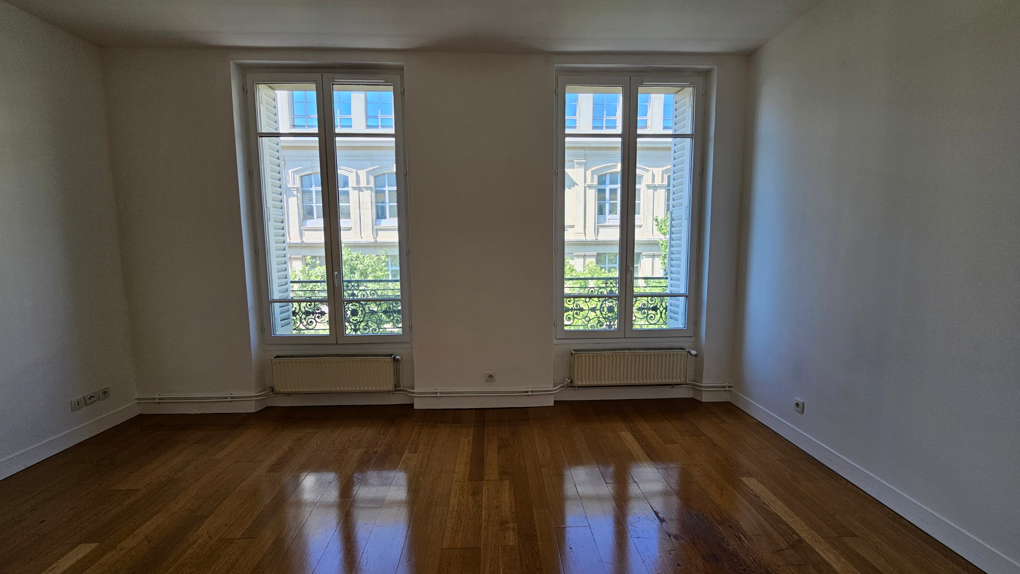 Flat Rue de Turbigo in Paris