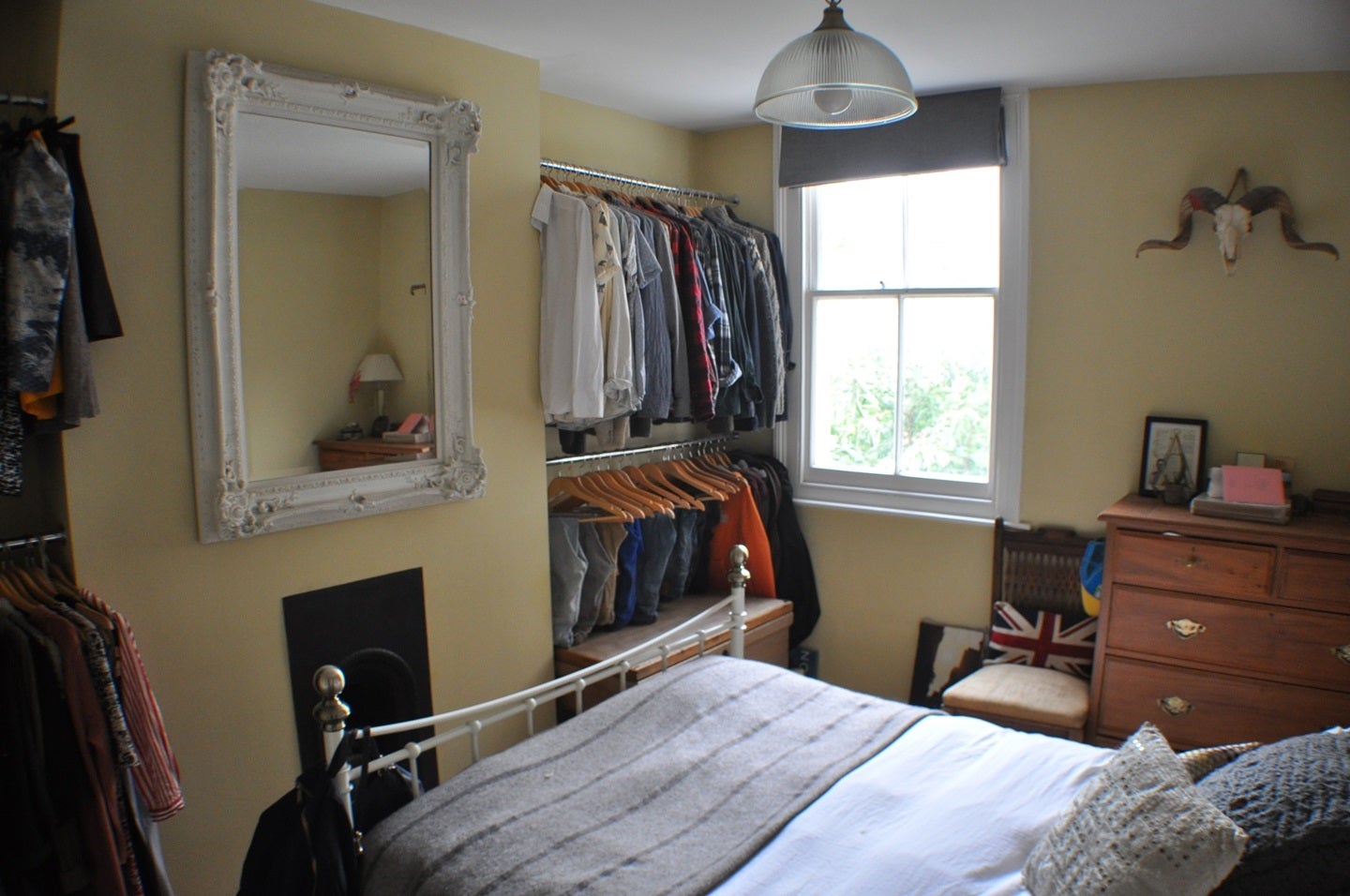 Flat Mabley Street in Greater London