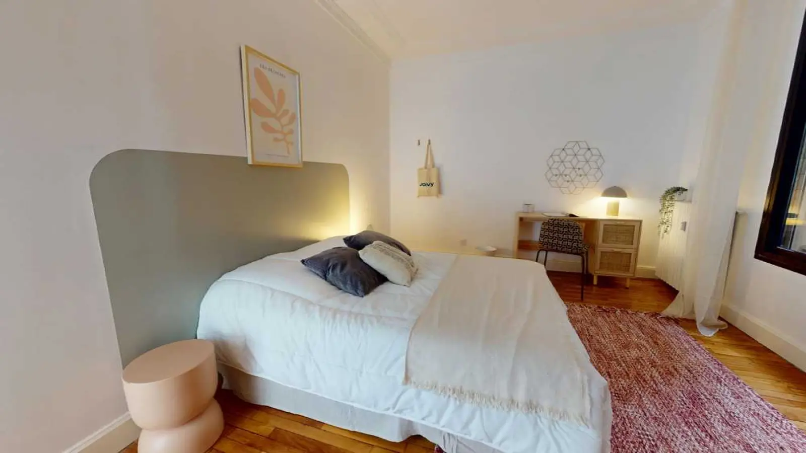 Chambre Rue François-Iᵉʳ à Paris