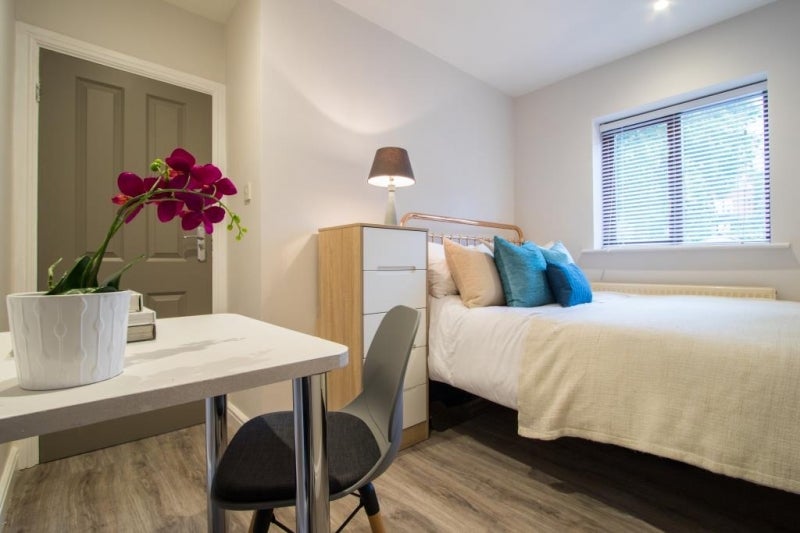 Flat Victoria Court Mews in Leeds