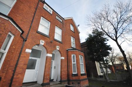 Flat St Marys Hall Road in Manchester